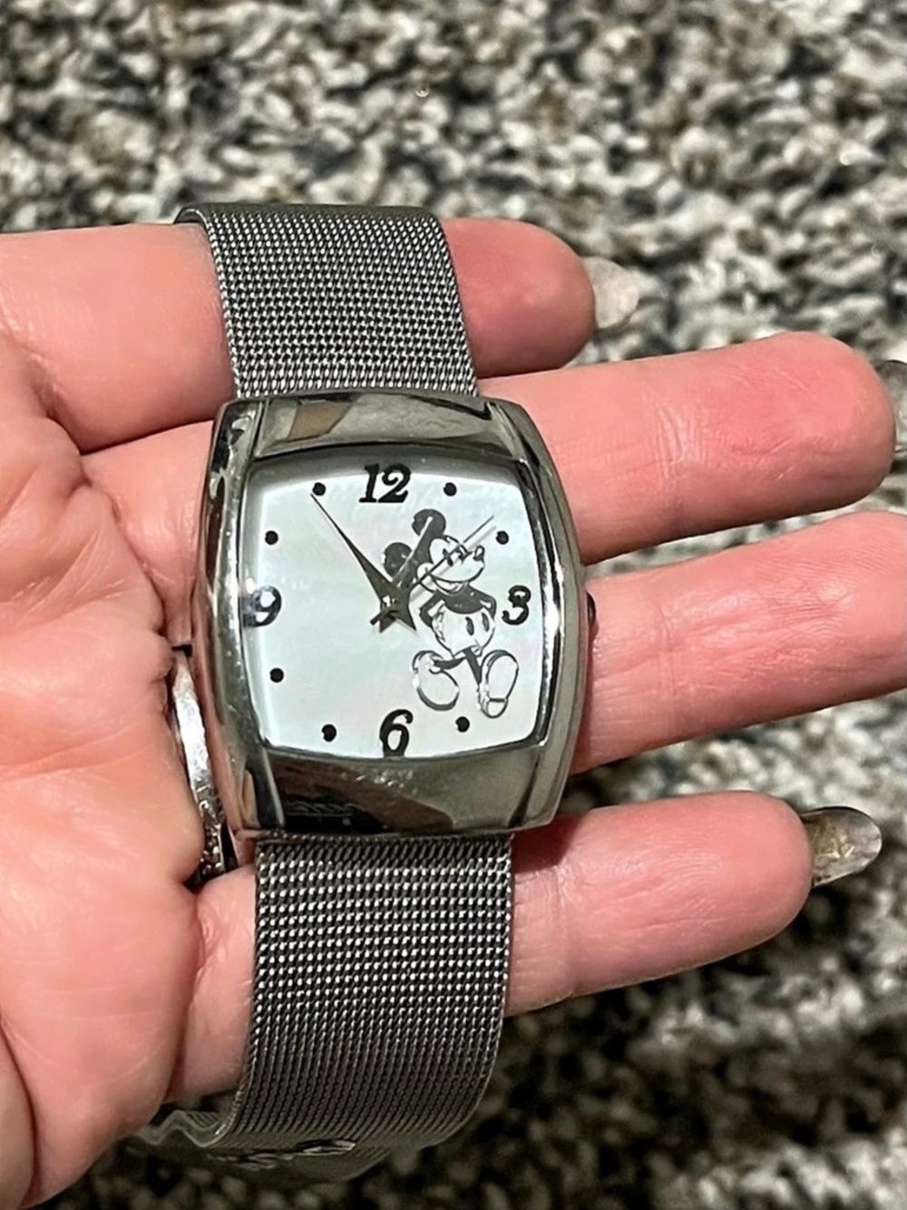Disney Accutime Mickey Mouse Vintage Silver Mesh Watch